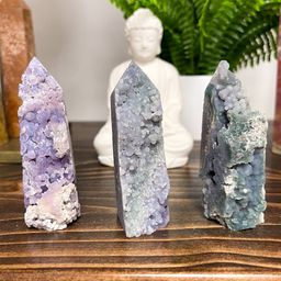 Кристалл из Виноградного Халцедона