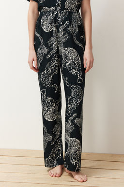 Trendyolmilla Antrasit Kaplan Desenli Viskon Dokuma Pijama Tak?m? THMSS24PT00289 фото 5