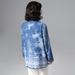 Жакет из джинсы с вышивкой Игра по правилам шика - Charutti фото 5