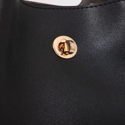 Сумка женская на застёжке, чёрная