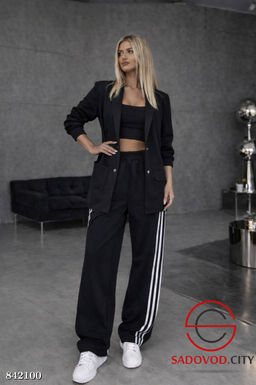 Костюм двойка в стиле спорт-шик