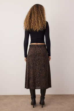 TRENDYOLMILLA Siyah Y?rtmac Detayl? Cicek Desenli Viskon Kumasl? Midi Dokuma Etek TWOSS20ET0230 фото 27