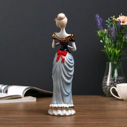 Фигура керамика «Мадмуазель Лилия», 29.5×8×8.5 см