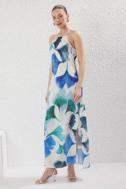 TRENDYOLMILLA Cok Renkli Batik Desenli Duz Kesim Kolsuz Maxi Astarl? Saten Dokuma Elbise TWOSS23EL02238 фото 19