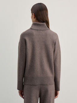 Джемпер из вискозы со швом / Zarina  фото 5