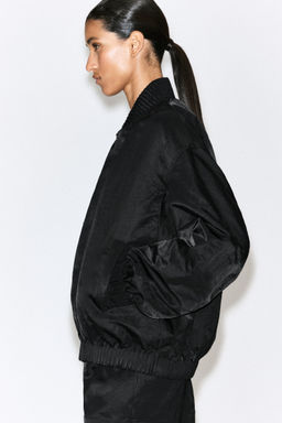 CAZADORA BOMBER DE NAILON CON DETALLES FRUNCIDOS - H&m фото 6