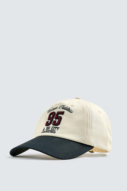 CONTRAST EMBROIDERY CAP