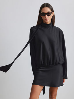 Dik Yaka Saten Mini Elbise