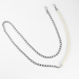 Цепочка для сумки, с карабинами, с жемчужными бусами, d=12 мм, 14×8 мм, 120 см, цвет серебряный