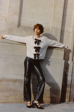 Pantalon tobillero de piel