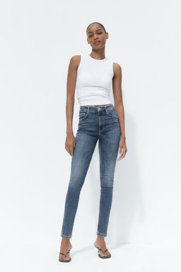 TRF SCULPT HIGH-WAIST JEANS