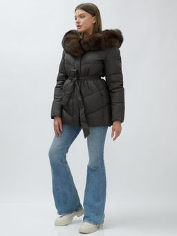 с МЕХОМ ПЕСЕЦ ПРЕМИУМ класса Полупальто зимние темно-коричневого цвета - Mtforce фото 3