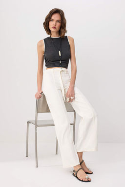 Beyaz Kemer Detayl? Normal Bel Wide Leg Jeans TWOSS26JE00277