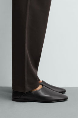 MOCAS?N PIEL / Negro