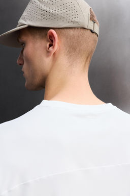 CAMISETA T?CNICA ESTRUCTURA PIQU? / Blanco