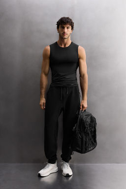 COMPRESSION TANK TOP