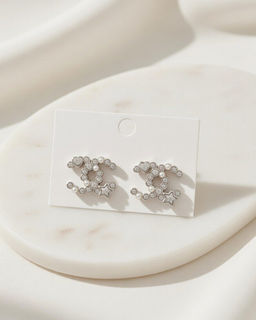 Стильные серьги