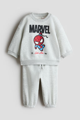 Conjunto estampado de 2 piezas en tejido sudadera