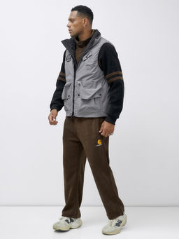 Жилет мужской утепленный спортивный серого цвета 15323Sr - Mtforce фото 3