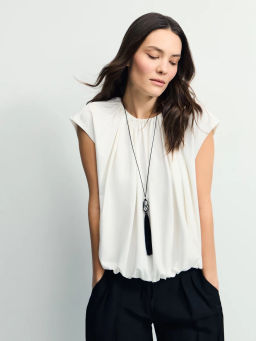 Футболка со сборкой с модалом в составе / Zarina  фото 2