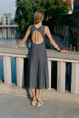 VESTIDO MIDI ESPALDA DESCUBIERTA / ?ndigo - Zara фото 5