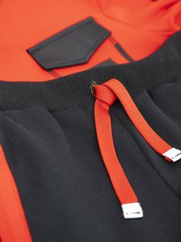 Костюм спортивный