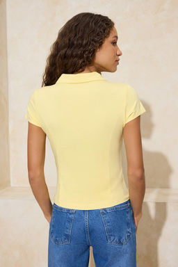 Ac?k Sar? Fitted/Vucuda Oturan Bebe Yaka Dugmeli Pamuklu Esnek Orme Bluz TWOSS26BZ00188