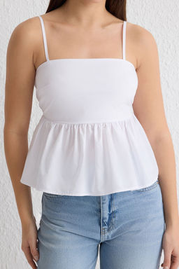 Beyaz S?rtta Kurdele Baglama Detayl? Ask?l? Crop Dokuma Bluz TWOSS25BZ00120