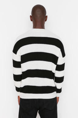 TRENDYOL MAN Koyu Yesil Casual Oversize Fit Genis Kal?p Bisiklet Yaka Cizgili Triko Kazak TMNAW23KZ00106 - Trendyolmilla фото 13