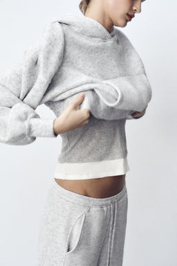 HOODED SWEATSHIRT WITH POCKET - Zara фото 3
