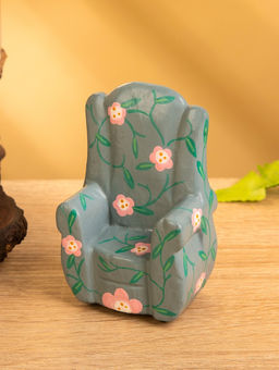 Мебель для кукол Кресло с цветами, 6?5?9.5 см, дерево, серая