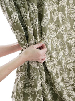 Полулен вышитый рисунок Дубовые листочки цв.хаки, ш.1.35м(выш.часть1.2м), хл-50%, лен-50% - Купава фото 5