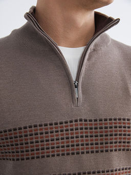 Dik Yaka ?izgili Erkek Triko Kazak