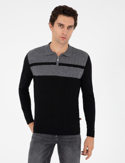 Черный трикотажный свитер приталенного кроя с воротником-поло и молнией