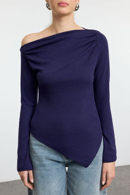 Trendyolmilla Siyah Drapeli Kay?k Yaka Asimetrik Esnek Uzun Kol Orme Bluz TWOAW24BZ00393  фото 3