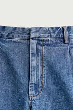 BERMUDA DENIM REGULAR FIT PLIEGUES / Azul medio - Zara фото 8