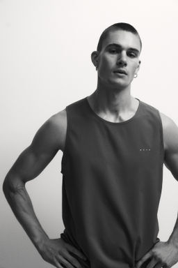 Camiseta de deporte con DryMove Regular Fit - H&m фото 8