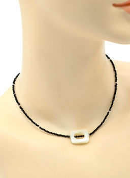 Чокер из шпинели черной с подвеской из перламутра, 40см Радуга камня