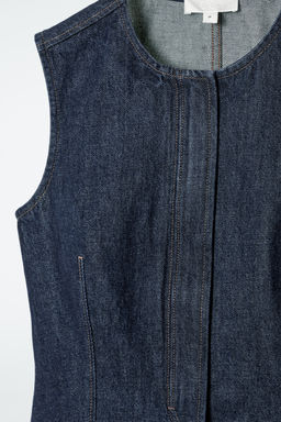 TOP DENIM SIN MANGAS