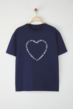 TRENDYOLMILLA Beyaz %100 Pamuk Kalp Slogan Bask?l? Oversize/Rahat Kesim Orme T-Shirt TWOSS24TS00139  фото 12