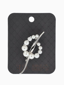 Брошь «Дуга с жемчугом», белая в серебре