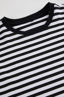 TRENDYOL MAN Siyah Oversize/Genis Kesim Cizgili Bisiklet Yaka Uzun Kol Pamuklu T-Shirt TMNAW25TS00007 - Trendyolmilla фото 3