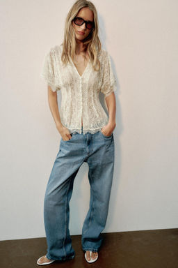 TOP ENCAJE BOTONES / Crema - Zara фото 2