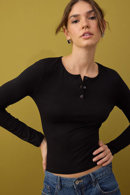 Ekru Fitted/Vucuda Oturan Bisiklet Yaka Dugmeli Orme Bluz TWOAW26BZ00140 - Trendyolmilla фото 2