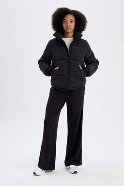 Водоотталкивающая куртка-пуховик с воротником-стойкой и карманами на молнии DeFactoFit  фото 3