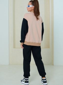 Костюм спортивный