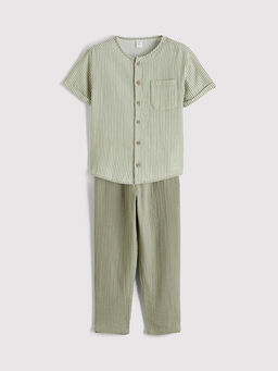 Hakim Yaka ?izgili Erkek ?ocuk G?mlek ve Pantolon