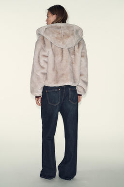 SHORT FAUX FUR HOODED COAT