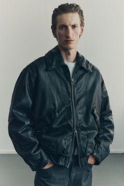 Chaqueta de aviador de corte holgado en piel - H&m фото 2