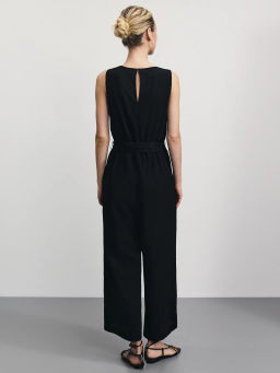 Комбинезон из фактурной ткани / Zarina фото 4